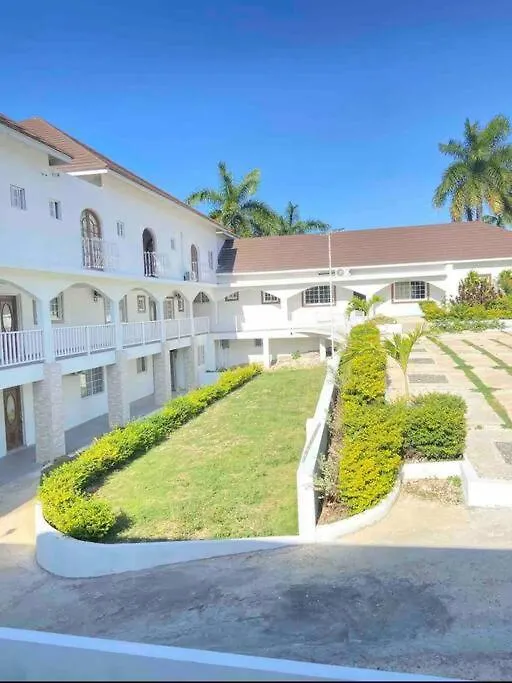 Charming Sea View Townhouse Apartment Montego Bay