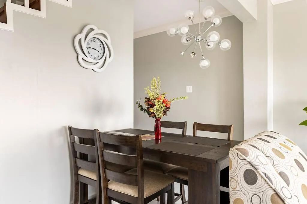Charming Sea View Townhouse Apartment Montego Bay