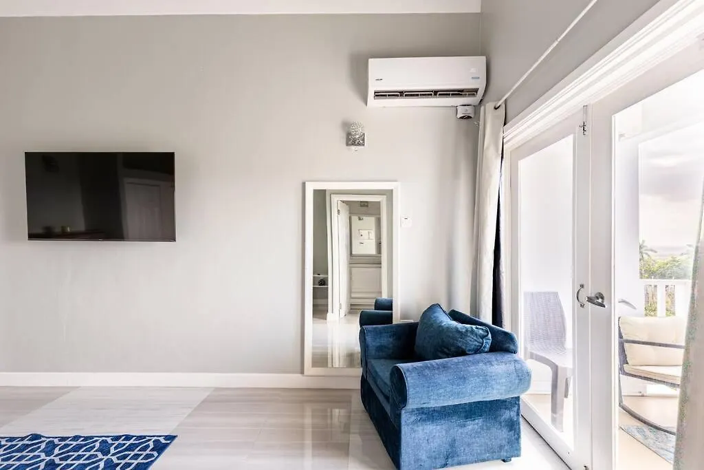 Charming Sea View Townhouse Apartment Montego Bay