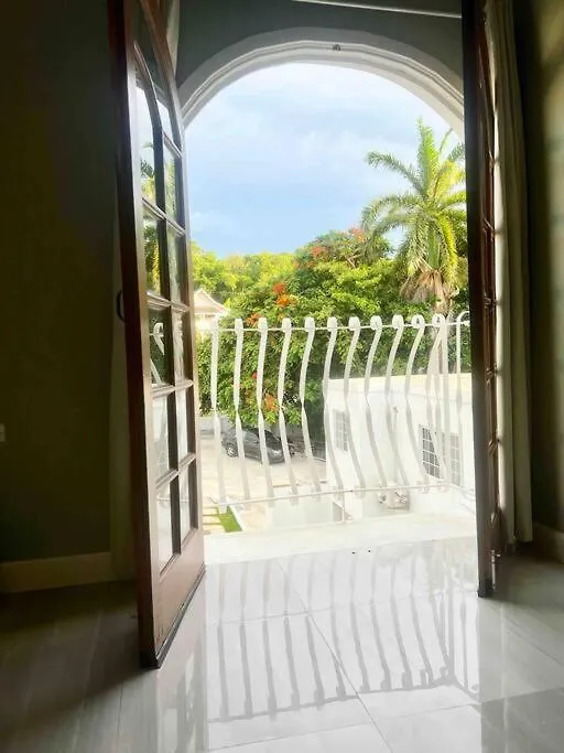 Charming Sea View Townhouse Apartment Montego Bay Jamaica